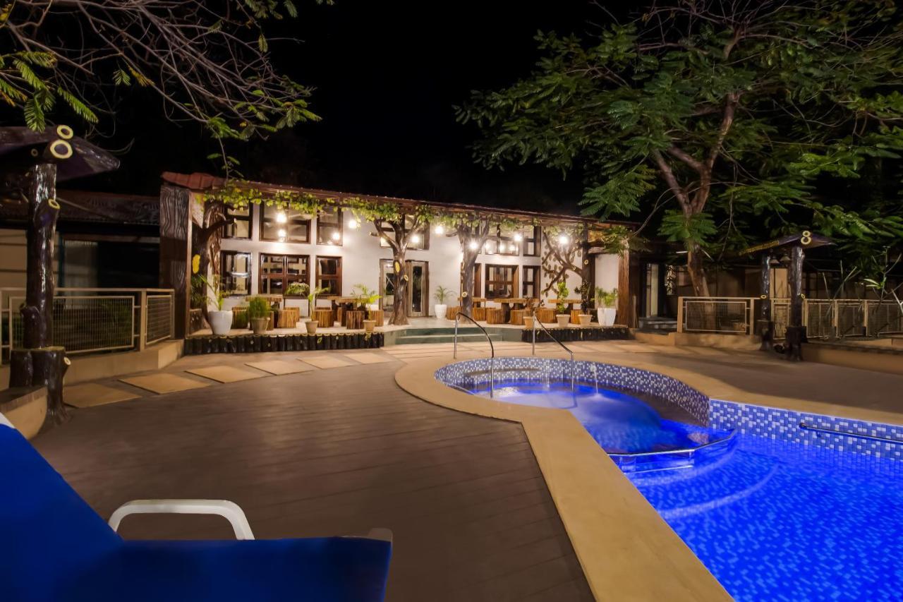 Club Mahindra Netrang Hotel Exterior photo