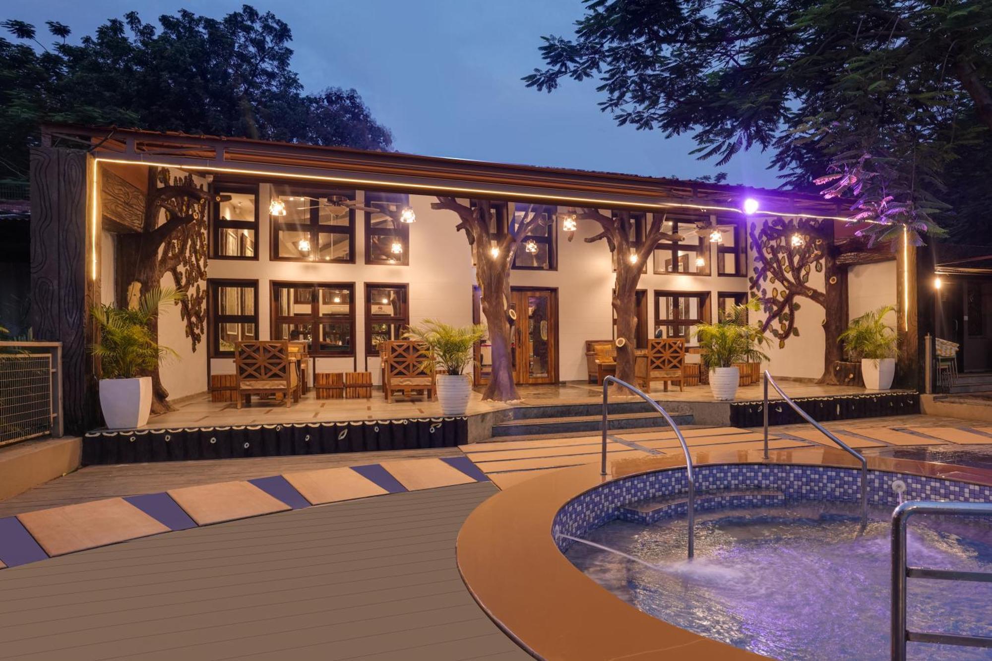 Club Mahindra Netrang Hotel Exterior photo